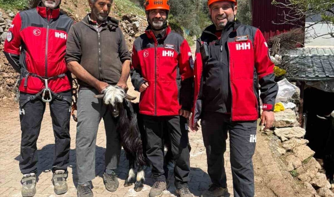 Antalya’nın Gündoğmuş ilçesine bağlı Kayabükü Mahallesi’nde yaklaşık bir haftadır mahsur