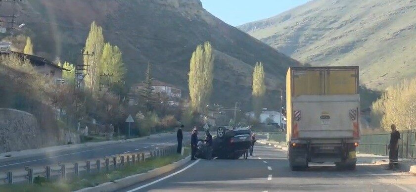Malatya’da sürücüsünün kontrolünden çıkan otomobil takla atarak ters döndü. Kaza,