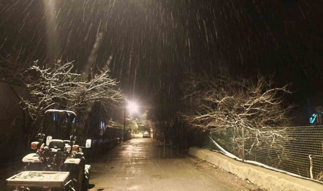 Malatya’nın yüksek rakımlı kırsal bölgelerinde kar yağışı etkisini sürdürürken, ulaşımda