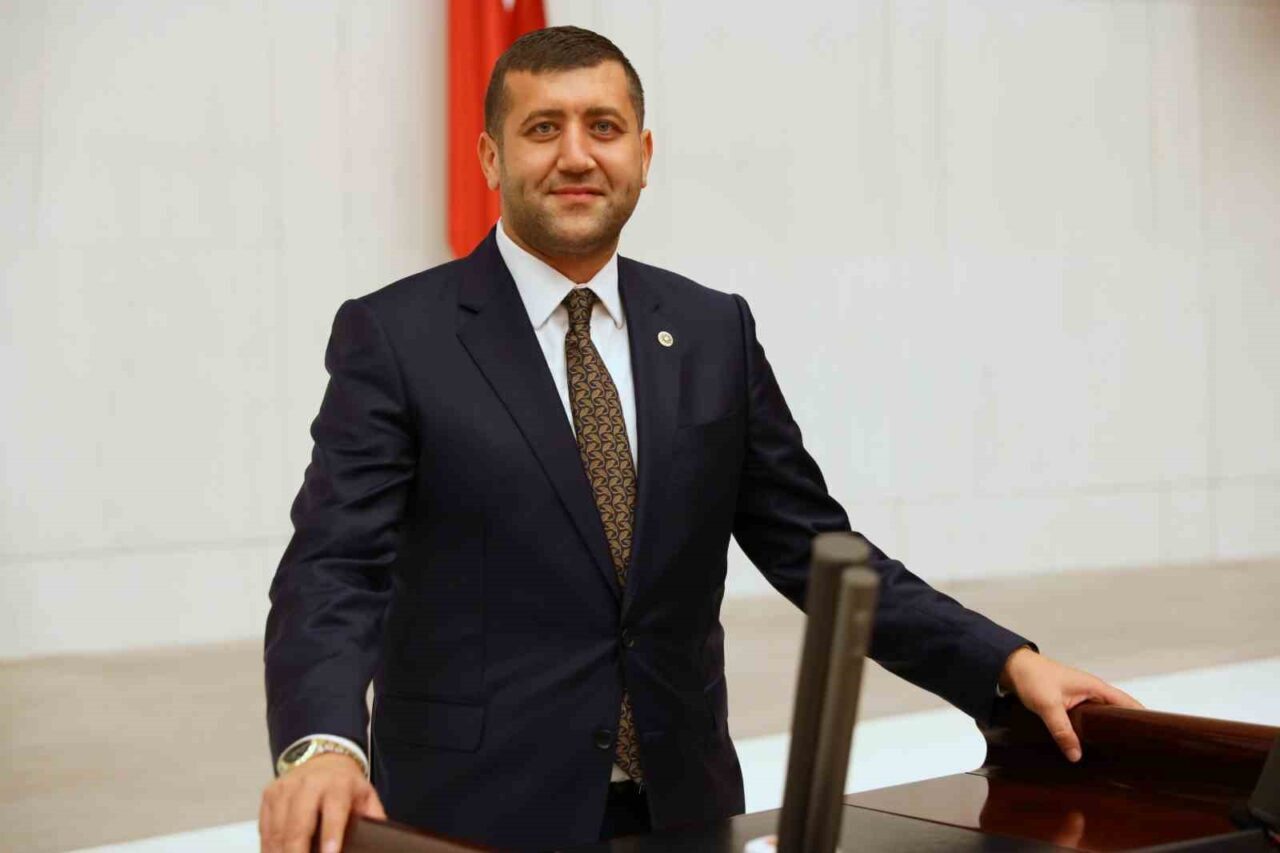 Milliyetçi Hareket Partisi (MHP) Kayseri Milletvekilleri İsmail Özdemir ve Baki