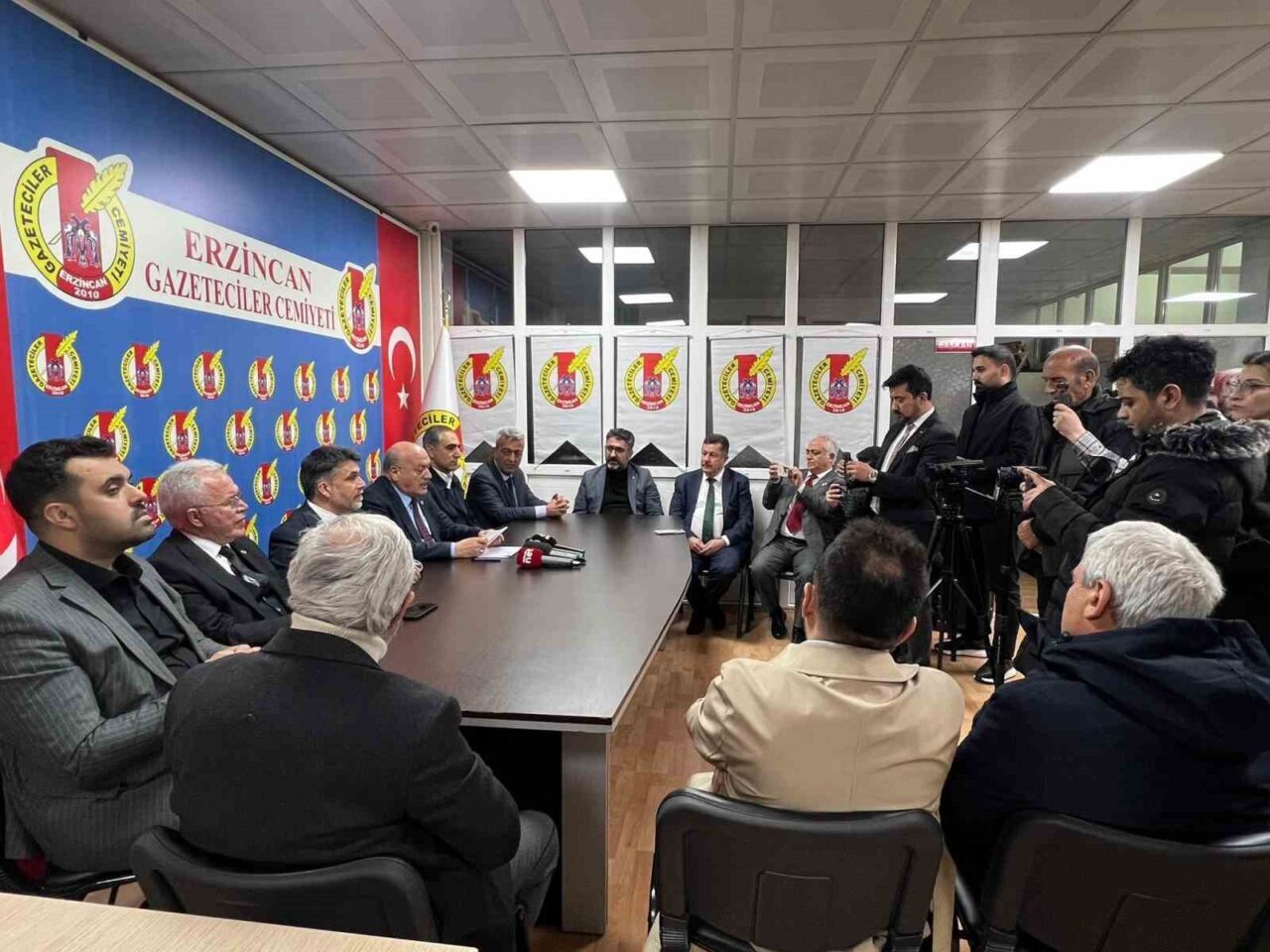 AK Parti Erzincan Milletvekili Süleyman Karaman, Erzincan Gazeteciler Cemiyetini (EGC)