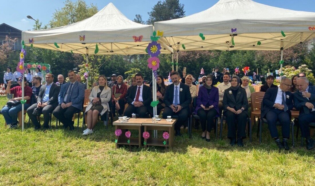 DÜZCE(İHA) – Düzce’de 23 Nisan Ulusal Egemenlik ve Çocuk Bayramı