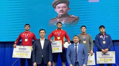 Taimbet Komekbaev Anısına Uluslararası Turnuva’da grekoromen stil 97 kiloda mindere