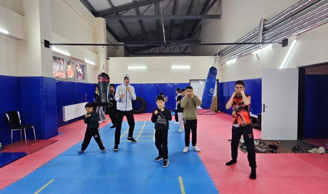 Gençlik ve Spor Bakanlığı tarafından Okul Sporları kapsamında Muş’ta başlatılan