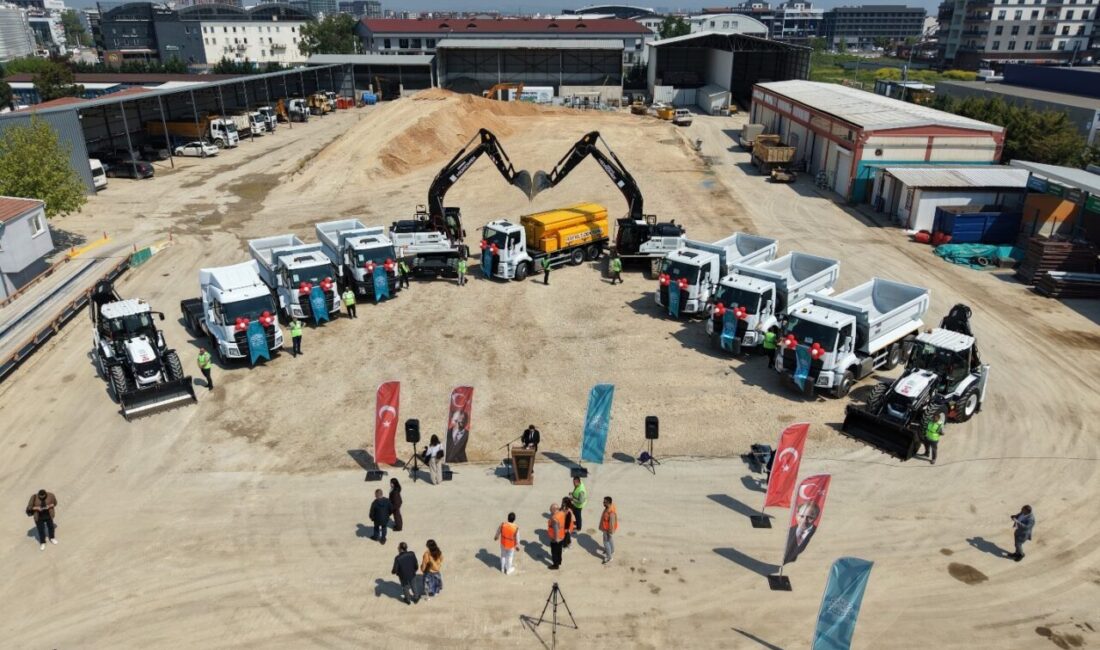 Bursa’da araç filosunu güçlendiren Nilüfer Belediyesi, 4 iş makinesi ve