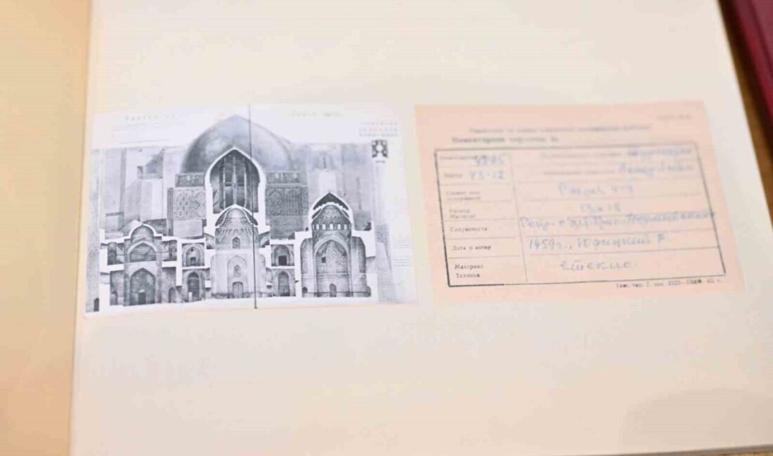 Özbekistan Cumhurbaşkanı Şevket Mirziyoyev, Özbekistan’ın Buhara kentinde Kazakistan Cumhurbaşkanı Kasım