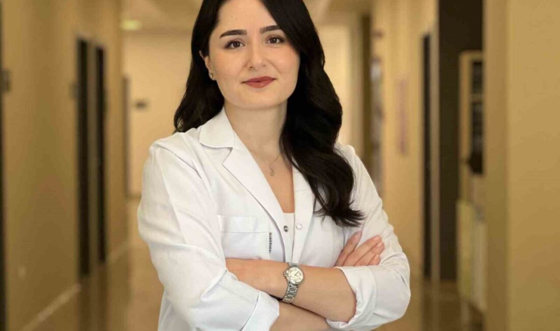 Manisa Şehir Hastanesi’nde, Dünya Parkinson Hastalığı Günü kapsamında vatandaşları bilinçlendirmek