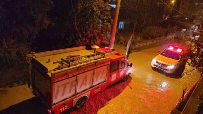 Osmaniye’nin Kadirli ilçesinde kırsal kesimde etkili olan sağanak yağışın ardından