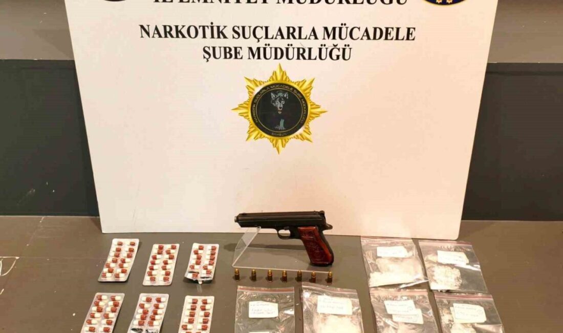 Samsun’un Atakum ilçesinde düzenlenen operasyonda ikametinde uyuşturucu madde ve ruhsatsız