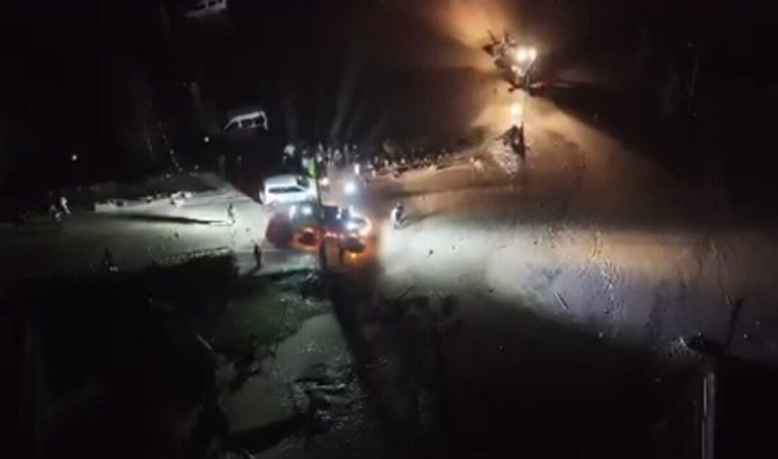 Osmaniye’nin Kadirli ilçesinde etkili olan sağanak yağış sonrası meydana gelen