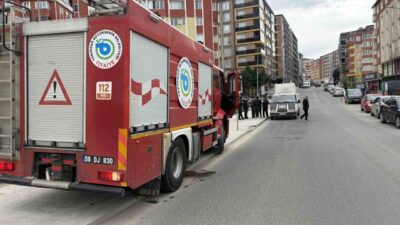 Tekirdağ’ın Kapaklı ilçesinde seyir halinde olan bir kamyonetten dumanlar yükselmeye