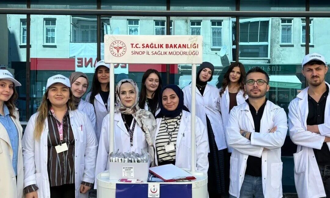 Sinop’ta, 1-7 Nisan Kanser Haftası kapsamında Sağlık Bilimleri Fakültesi Hemşirelik