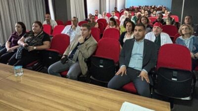 Aydın’ın Söke ilçesinde Fehime Faik Kocagöz Devlet Hastanesi’nde sağlık personeline