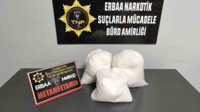 Tokat’ta tır dorsesindeki hasarlı araçta yapılan aramada 2.7 kilogram metamfetamin