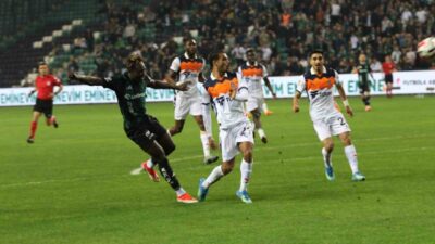 Trendyol Süper Lig 28. hafta karşılaşmasında Kocaelispor, Rams Başakşehir’i konuk
