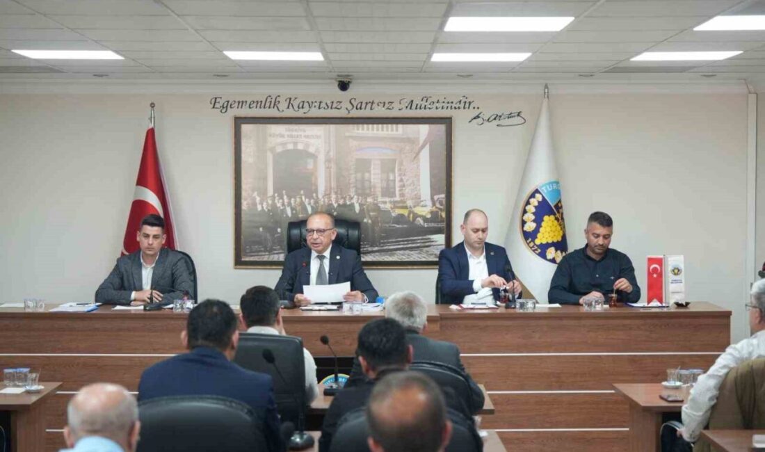 Turgutlu Belediye Başkanı Çetin Akın, 2025 yılı bütçe gelirlerinin 1