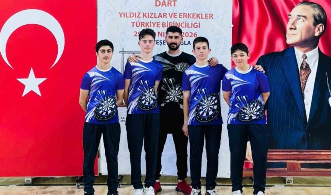 Sinop’un Türkeli ilçesi Ayaz Ortaokulu’nun dart takımı, elde ettiği derecelerle