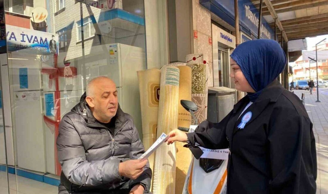 Sinop’un Türkeli ilçesinde, Türkeli Meslek Yüksekokulu öğrencileri tarafından otizm farkındalığına