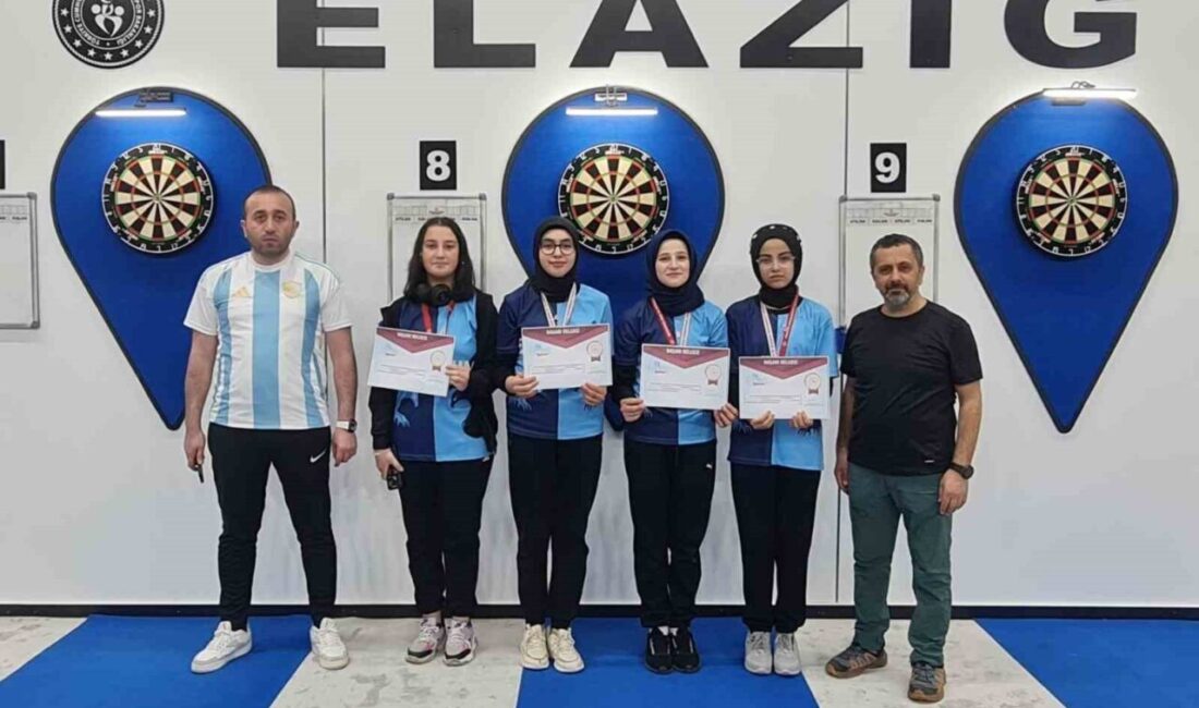 Tuzcu Mimar Sinan Ortaokulu yıldız kız dar takımı Türkiye finallerine