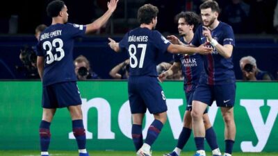 UEFA Şampiyonlar Ligi çeyrek final ilk maçında Paris Saint-Germain, evinde