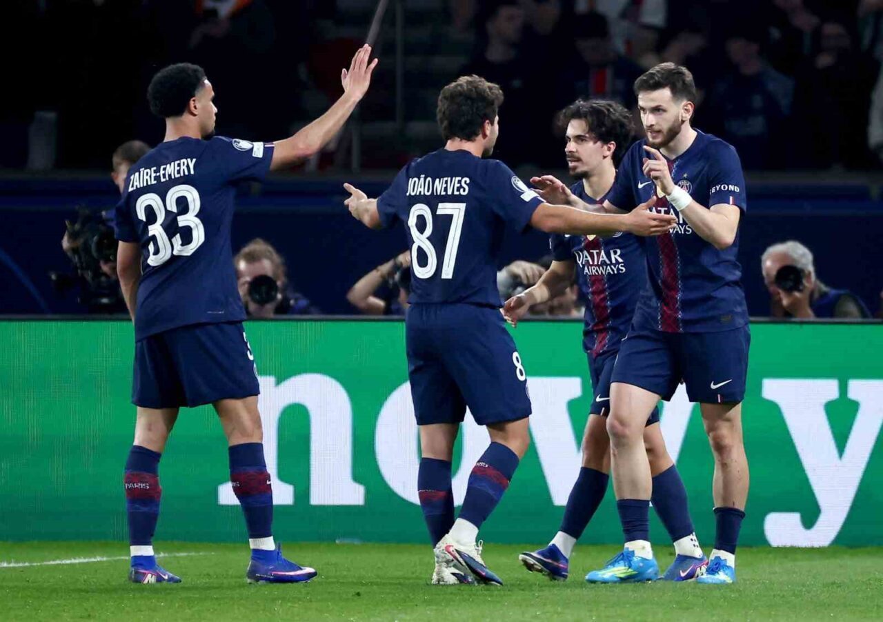 UEFA Şampiyonlar Ligi çeyrek final ilk maçında Paris Saint-Germain, evinde