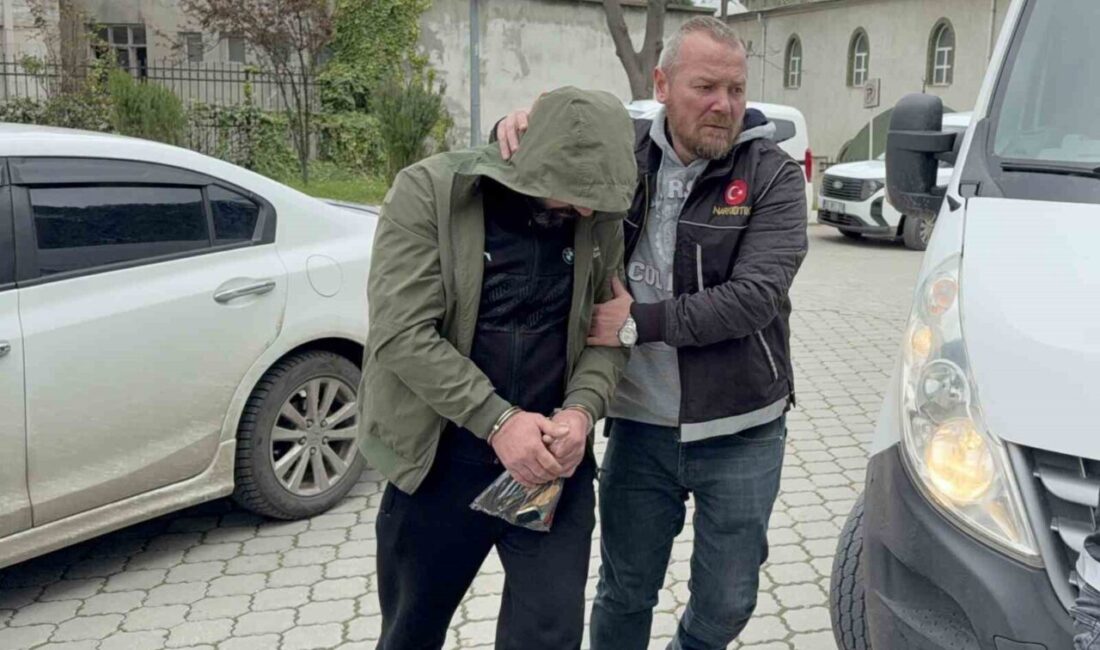 Samsun’da uyuşturucu ticareti suçundan gözaltına alınarak adliyeye sevk edilen 4