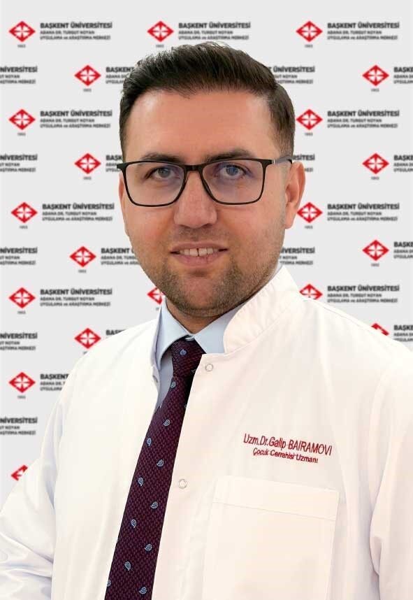 Cerrahisi Ana Bilim Dalı Uzman Dr. Galib Baıramovı, hipospadias ameliyatında