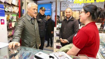 DÜZCE(İHA) – Düzce Valisi Mehmet Makas, kentte faaliyet gösteren esnafları
