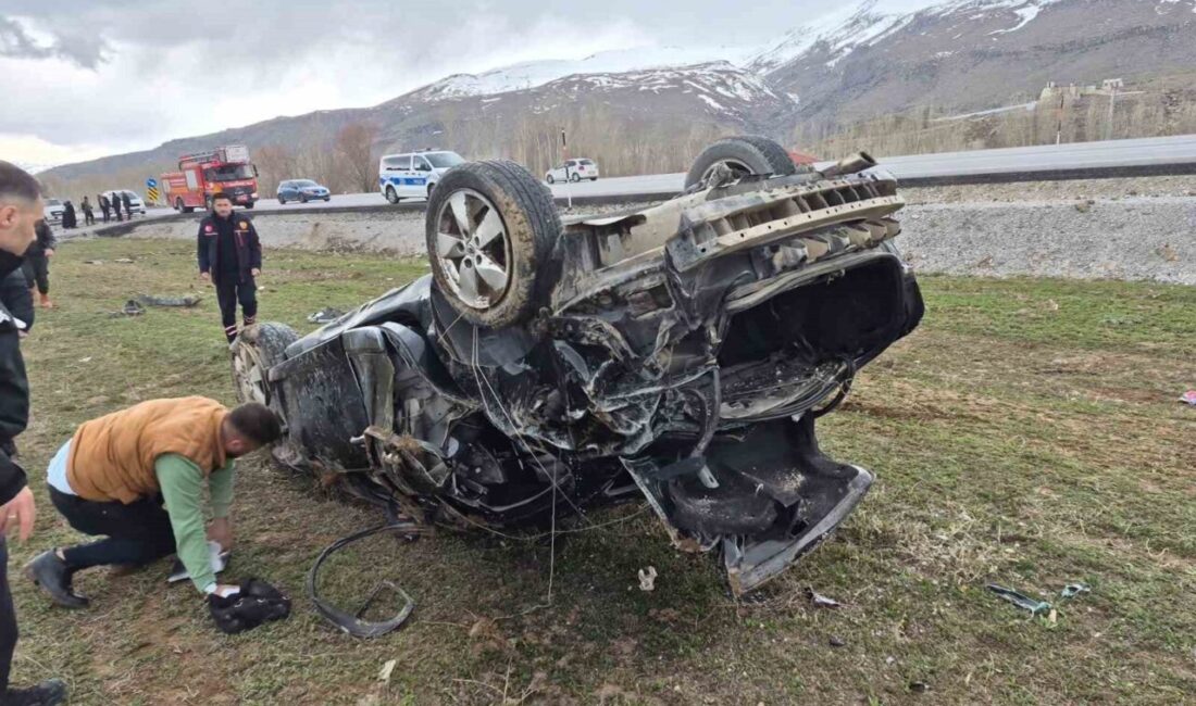 Van’ın Muradiye ilçesinde otomobilin takla atması sonucu meydana gelen trafik