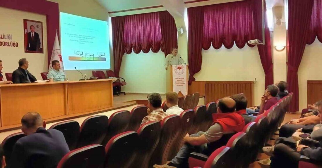 Afyonkarahisar’da ‘Şap Hastalığı ile Mücadele, Kontrol ve Biyogüvenlik’ konulu eğitim