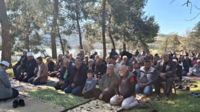 Manisa’nın Sarıgöl ilçesine bağlı Afşar Mahallesi’nde çiftçiler, bu yıl etkili