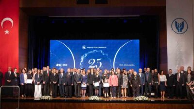 2001 yılında 52 öğrenciyle eğitime başlayan Yaşar Üniversitesi, 25’inci kuruluş