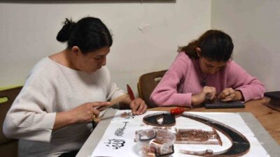 Gaziantep’te yaşayan yüzde 55 zihinsel engelli Beyza Nur Küçüktürkmen, annesinin