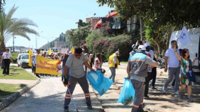 Antalya’nın Alanya ilçesinde 1 Mayıs Emek ve Dayanışma Günü kapsamında
