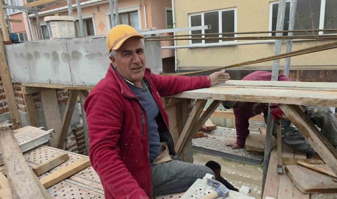 Türkiye genelinde 1 Mayıs Emek ve Dayanışma Günü kutlamaları yapılırken,