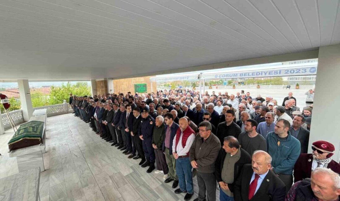 Çorum’da hayatını kaybeden 102 yaşındaki Dr. Rıfat Patır, cenaze namazının