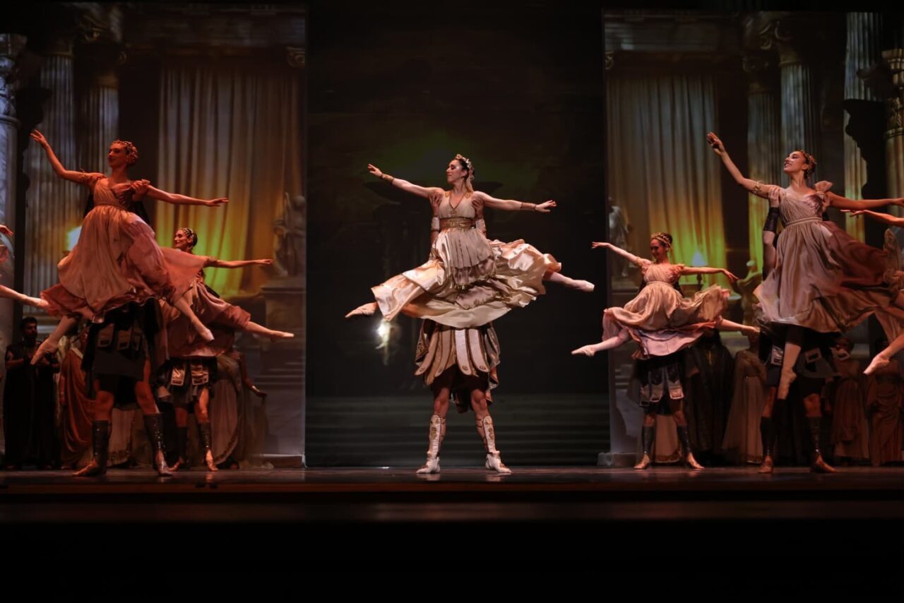 Denizli Büyükşehir Belediyesi ev sahipliğinde düzenlenen 2. Denizli Opera ve