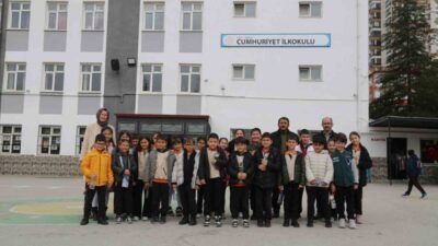 23 Nisan Ulusal Egemenlik ve Çocuk Bayramı kutlamalarında görev alarak