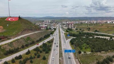 Kurban Bayramı’nın ikinci gününde, 43 ilin bağlantı noktasında bulunan “kilit