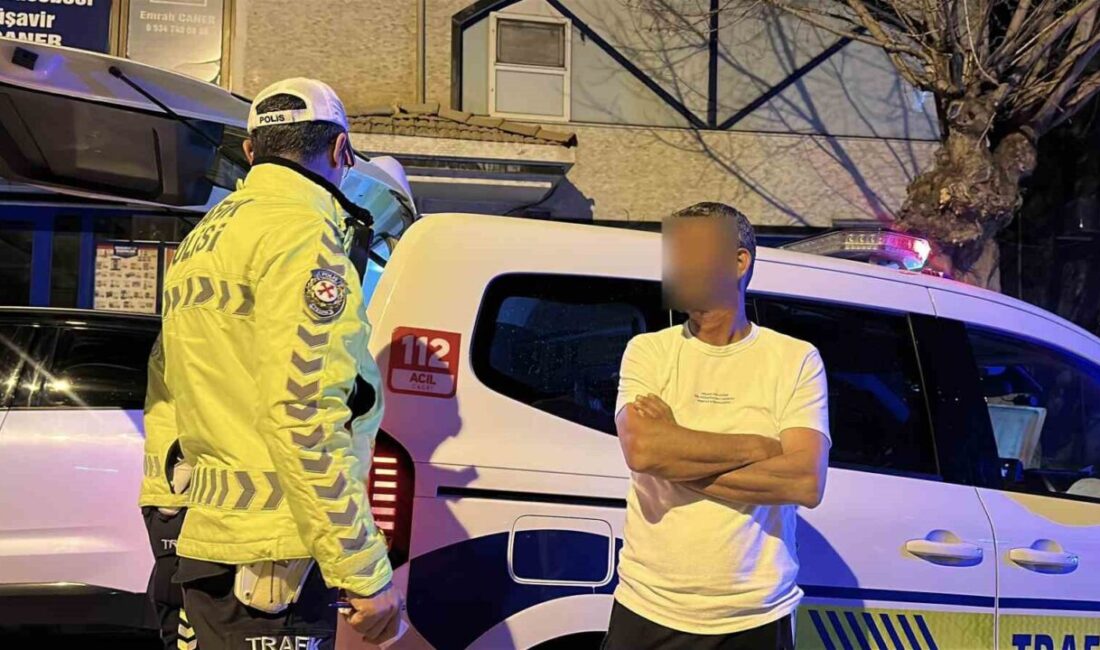 Burdur’da şüphe üzerine durdurulan hafif ticari aracın sürücüsü 1.59 promil