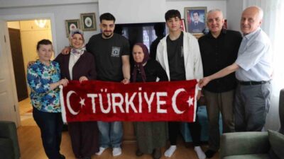 Samsun Garnizon Komutanı Gazi Tümgeneral Davut Alâ ve eşi Selda