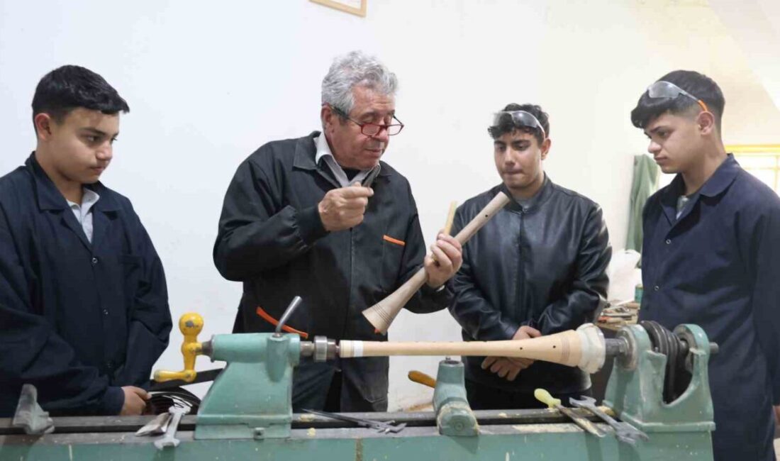 KIRŞEHİR (İHA) – Kırşehir’de abdal geleneğinden gelen öğrenciler, Teknik ve