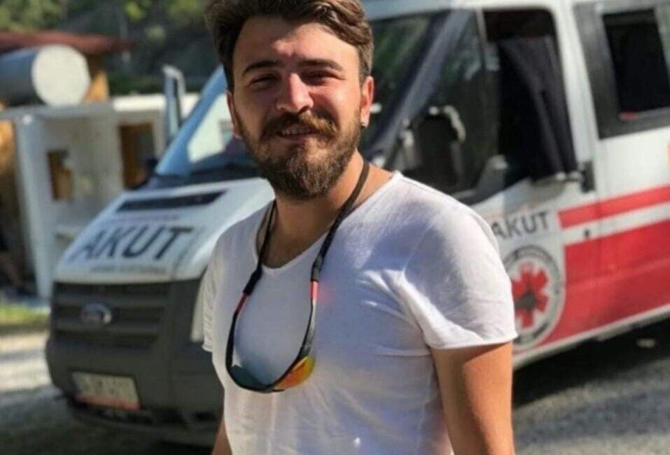 Bursa’da dün gece motosiklet kazasında hayatını kaybeden Bursaspor taraftar gruplarından