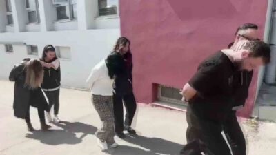 Adana’da bir otomobilin bagajındaki çuvallardan 20 kilo 500 gram esrar