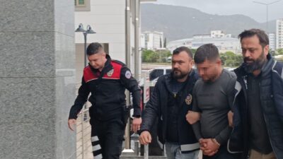 Adana’nın Kozan ilçesinde işten çıkarılmasından sorumlu tuttuğu ustabaşını evinde silahla