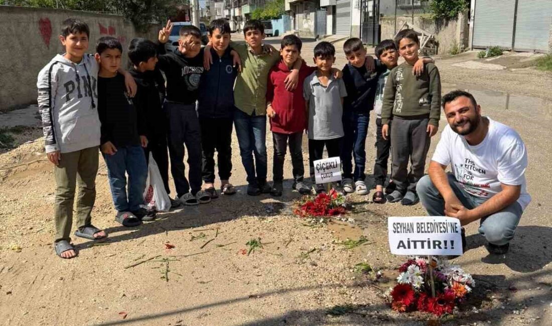 Adana’da bir grup genç, Seyhan ve Sarıçam belediyelerinin çukurlu yollarına