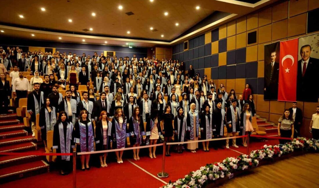 Adnan Menderes Üniversitesi İletişim Fakültesi 2025-2026 Akademik Yılı Mezuniyet Töreni,