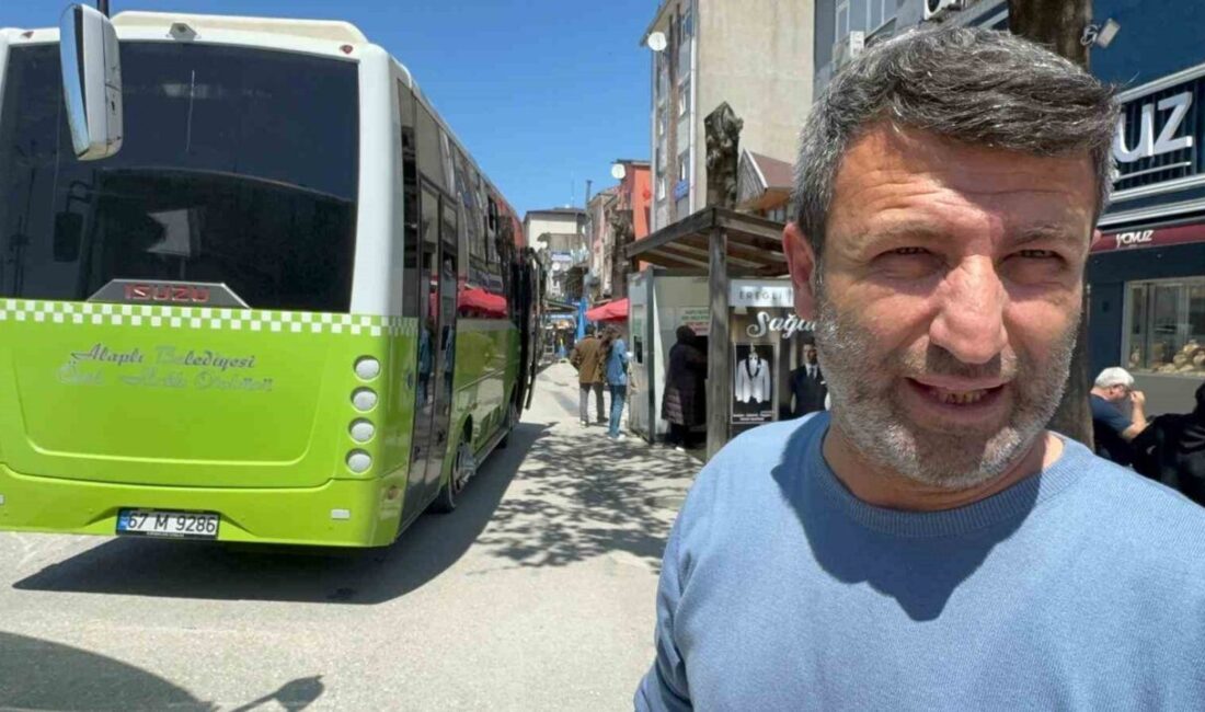 Zonguldak’ın Alaplı ilçesinde halk otobüsü şoförü Ramazan Çimen, otobüste tek