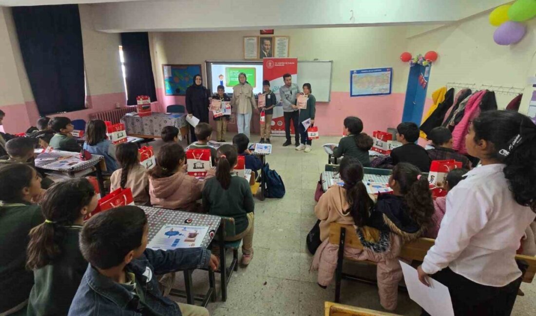 Bitlis’in Ahlat Müzesi tarafından yürütülen “Kültür Koruyucuları” etkinlikleri kapsamında öğrencilerde