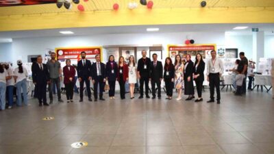 4006 Bilim Fuarı kapsamında Ahmet Karahan Ortaokulu’nda düzenlenen bilim şöleni,